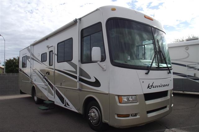 Used 2007 Thor Hurricane H33 Class A - Gas For Sale